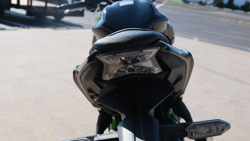 NEW 2025 KAWASAKI Z650 ABS Image 7