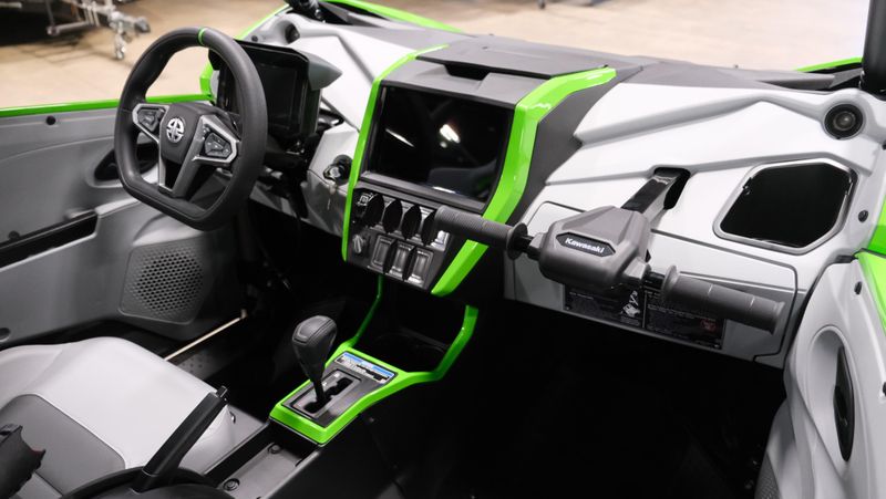 NEW 2026 KAWASAKI TERYX5 H2 DELUXE Image 14