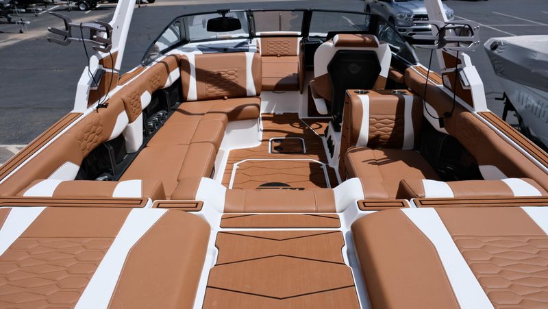 NEW 2026 MALIBU WAKESETTER 24 MXZ Image 24