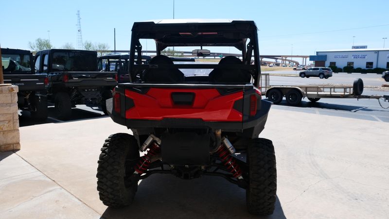 USED 2025 POLARIS GENERAL XP 1000 ULTIMATE - INDY RED ULTIMATE Image 2