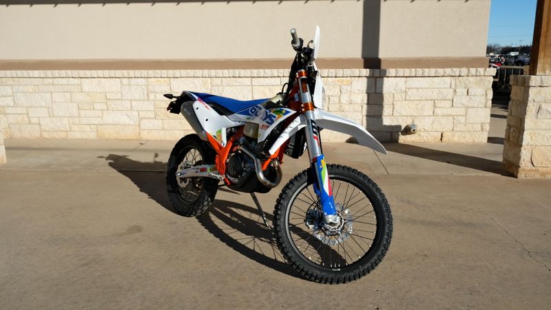 NEW 2026 KTM 500 EXCF 6 DAYS Image 1