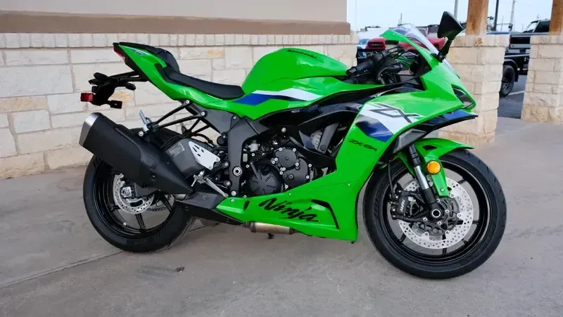NEW 2026 KAWASAKI NINJA ZX6R ABS Image 2