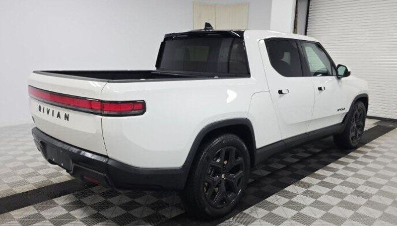 used 2025 Rivian R1T | Lotus of Dallas | Carrollton, TX 75006
