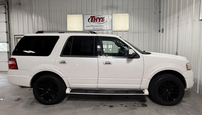 Used 2016 Ford Expedition LimitedImage 2