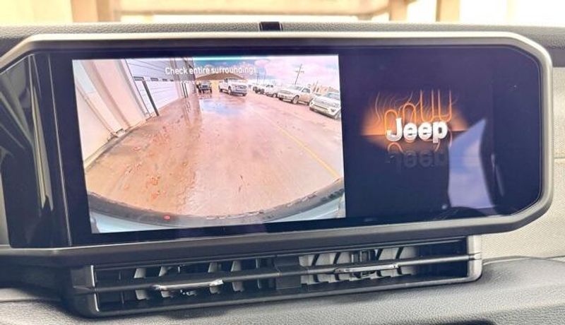 New 2026 Jeep Wrangler 4-door Sport SImage 17