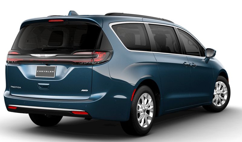 2022 Chrysler Pacifica Touring L AwdImage 2