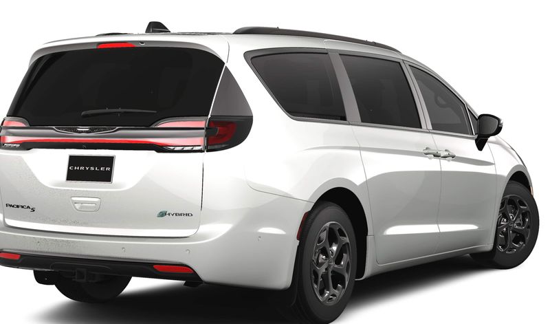 2025 Chrysler Pacifica Plug-in Hybrid S AppearanceImage 2