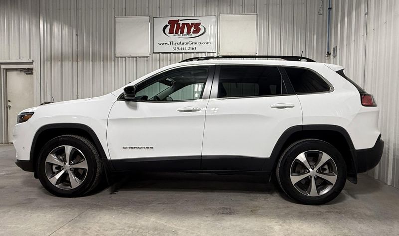 Used 2022 Jeep Cherokee LimitedImage 14