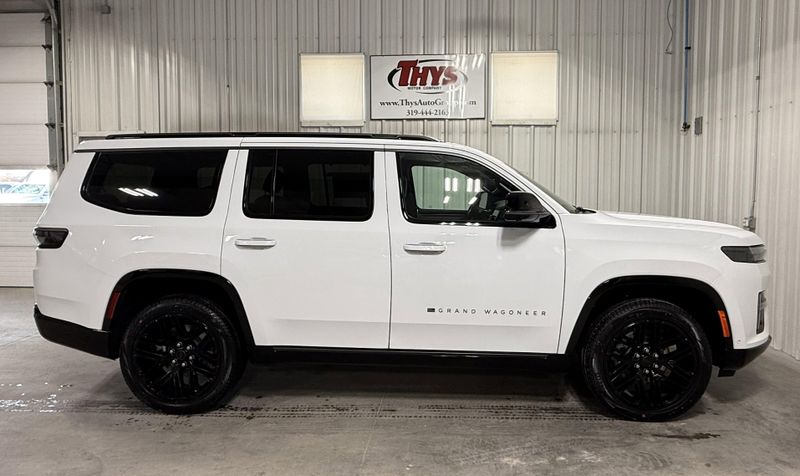 2026 Jeep Grand Wagoneer Limited Reserve 4x4Image 2