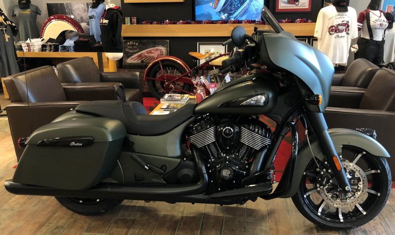 2023 Indian Motorcycle ChieftainImage 1