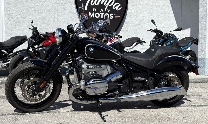 2021 BMW R 18 First Edition