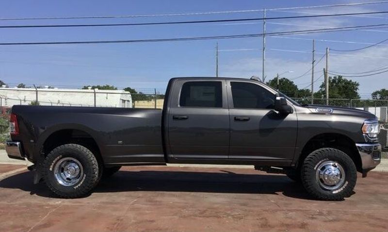 2024 RAM 3500 Tradesman Crew Cab 4x4 8