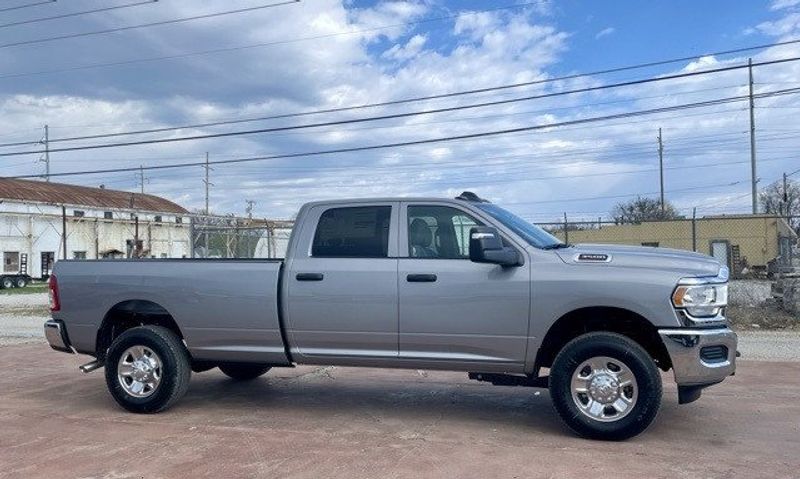 2024 RAM 3500 Tradesman Crew Cab 4x4 8