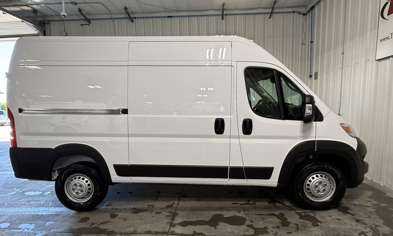 New 2026 RAM Promaster 2500 Tradesman Cargo Van High Roof 136