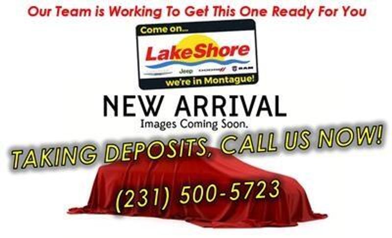 2010 GMC Yukon XL SLT 1500Image 1