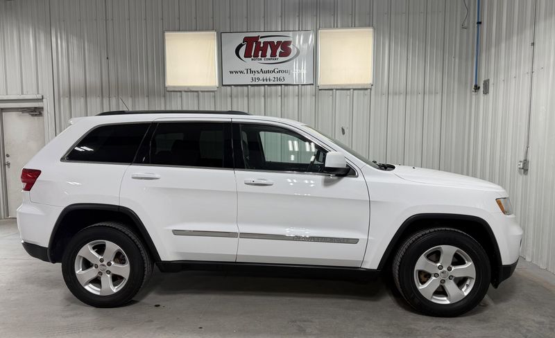 Used 2013 Jeep Grand Cherokee LaredoImage 2