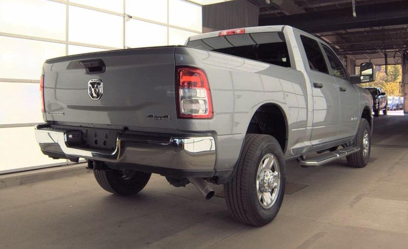 Used 2024 RAM 2500 Big Horn Crew Cab 6.4L V8 4x4Image 4