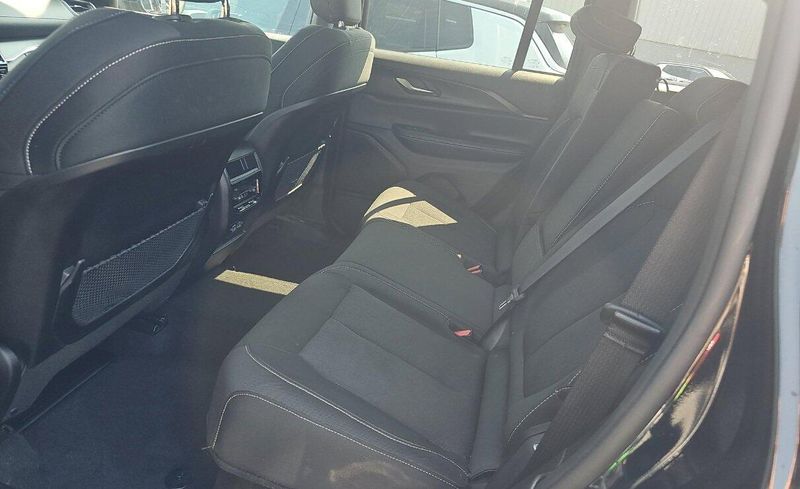 2024 Jeep Grand Cherokee Laredo photo 4