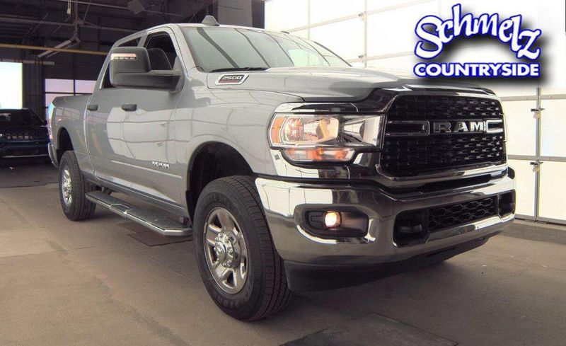 Used 2024 RAM 2500 Big Horn Crew Cab 6.4L V8 4x4Image 1
