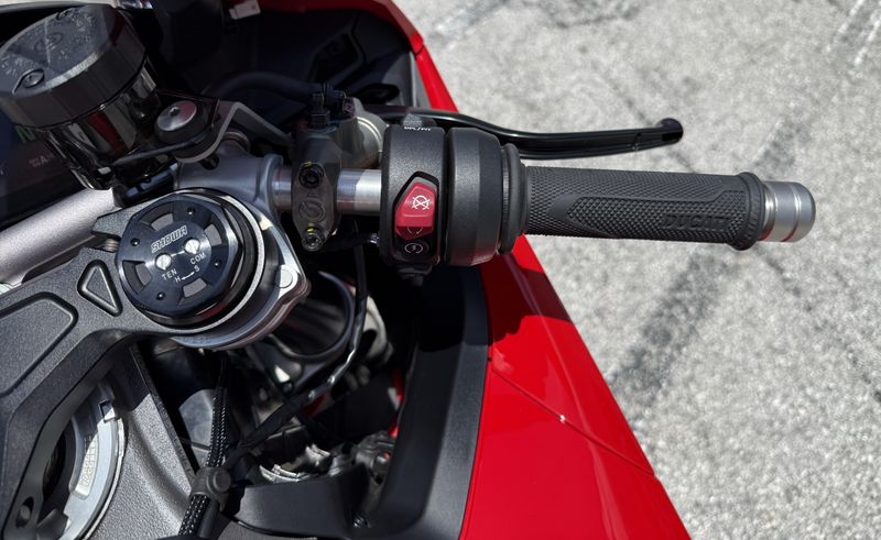 Used 2025 Ducati Panigale V4 
