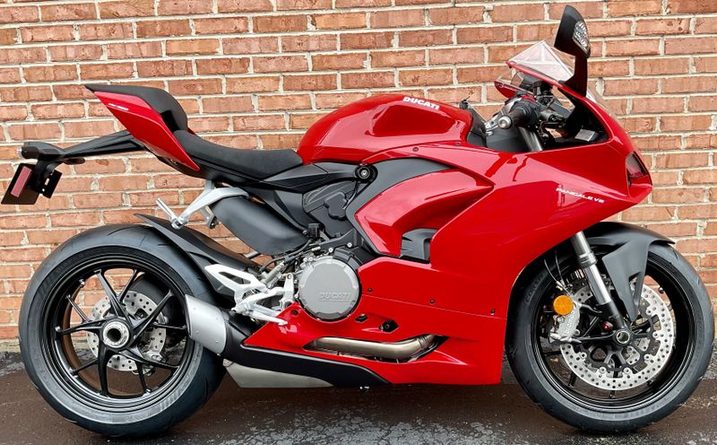 2025 Ducati Panigale V2  Image 1