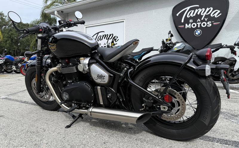 2025 Triumph Bonneville Bobber