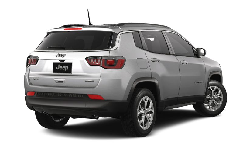 2025 Jeep Compass Latitude 4x4Image 2