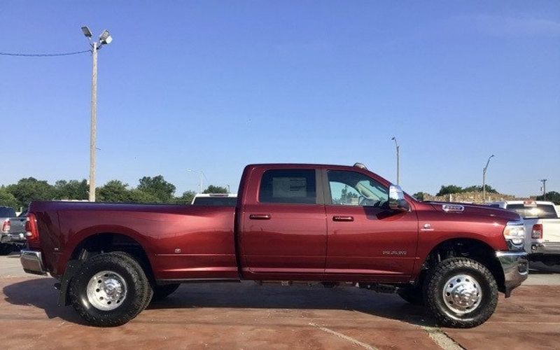 2024 RAM 3500 Laramie Crew Cab 4x4 8