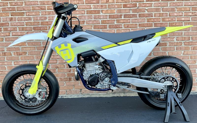 2024 Husqvarna FS 450Image 4