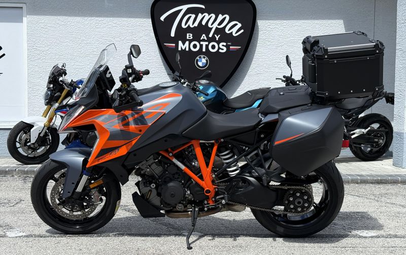 2024 KTM 1290 Super Duke GT