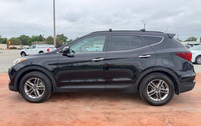 Used 2017 Hyundai Santa Fe Sport 2.4 BaseImage 8