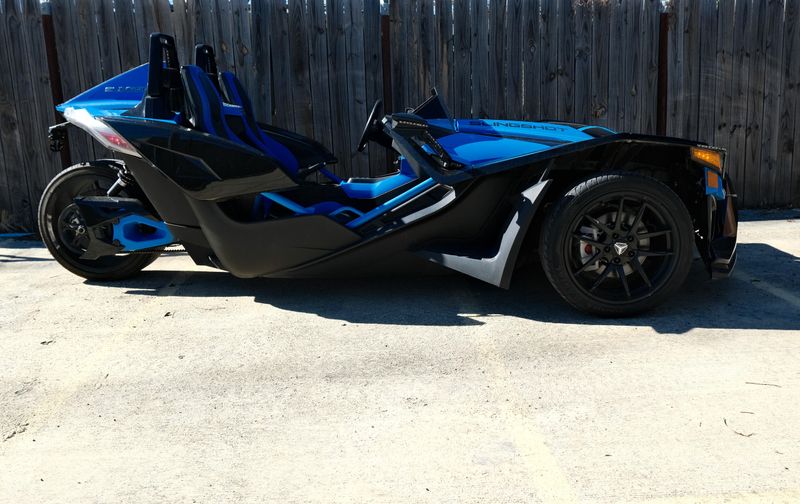 USED 2020 POLARIS SLINGSHOT R AUTODRIVE Image 2