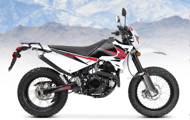 2023 SSR XF250X  in a White exterior color. Legacy Powersports 541-663-1111 legacypowersports.net 