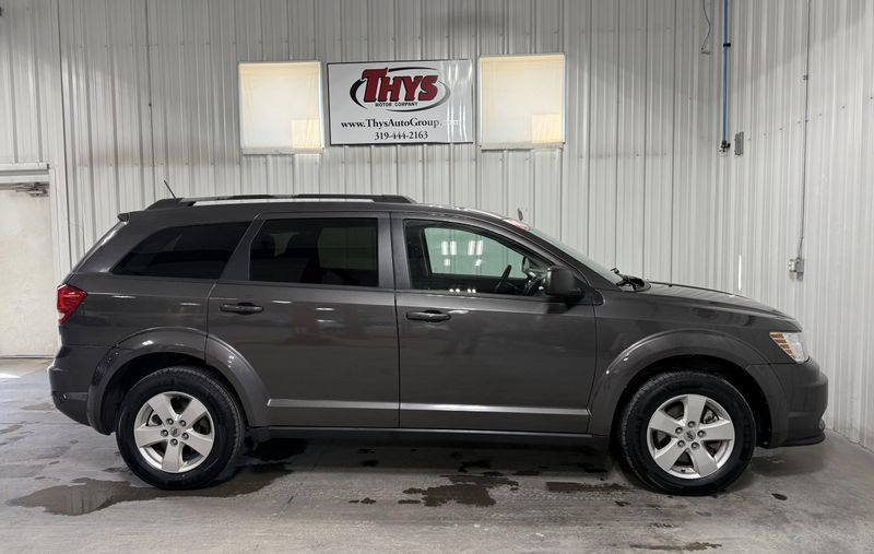 Used 2018 Dodge Journey SEImage 2