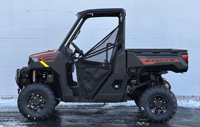 New 2026 Polaris RANGER 1000 PREMIUM Image 1