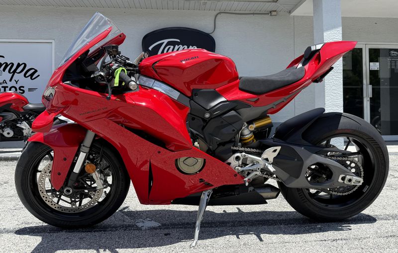Used 2025 Ducati Panigale V4 