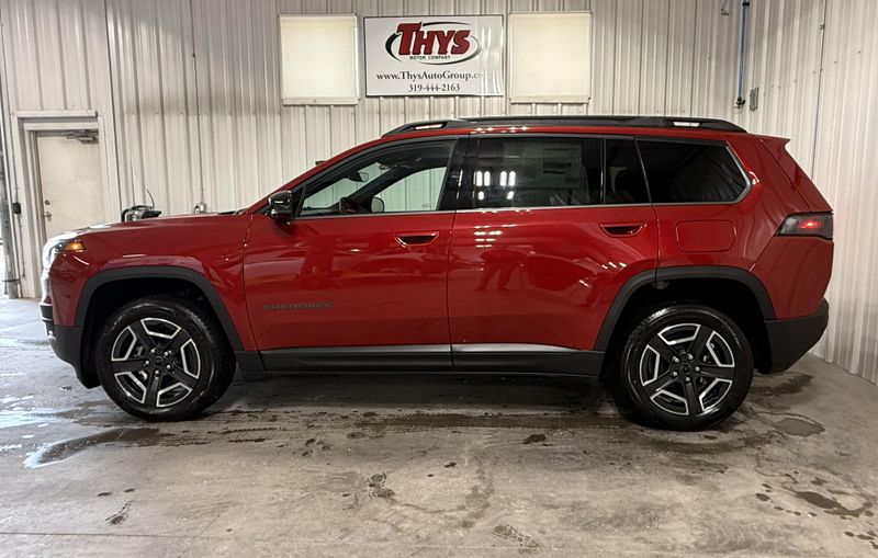 New 2026 Jeep Cherokee Limited 4x4Image 14
