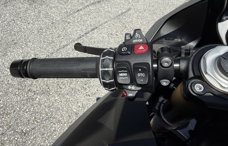 New 2025 BMW S 1000 RR 