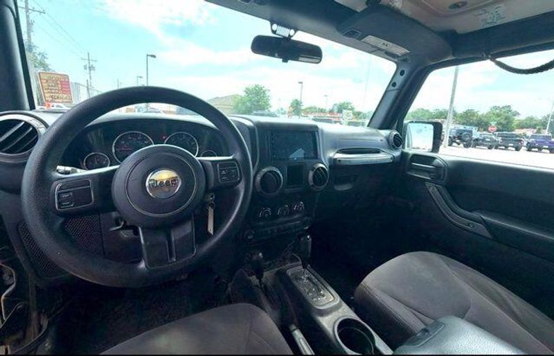 Used 2015 Jeep Wrangler Unlimited SportImage 6