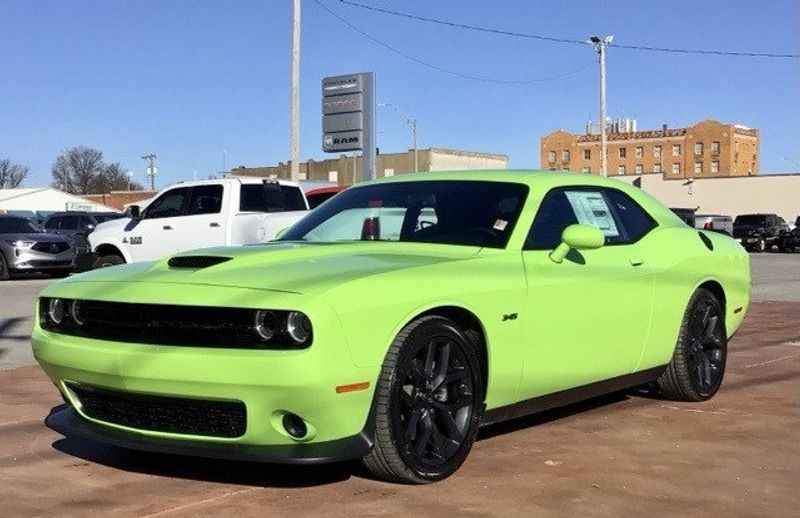 2023 Dodge Challenger R/TImage 1