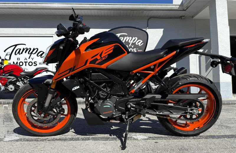 2023 KTM 200 Duke