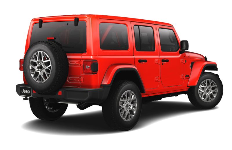 2025 Jeep Wrangler 4-door SaharaImage 2