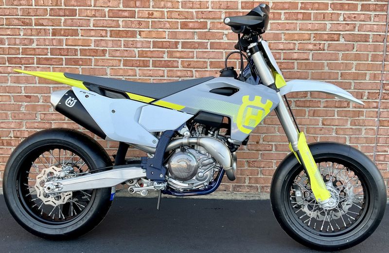 2024 Husqvarna FS 450Image 1