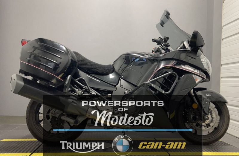 2022 Kawasaki Concours® in a BLACK exterior color. BMW Motorcycles of Modesto 209-524-2955 bmwmotorcyclesofmodesto.com 