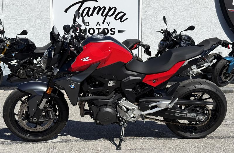 2024 BMW F 900 R Low