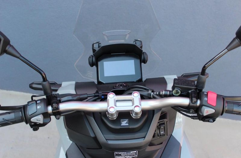 New 2026 Honda ADV160 Image 20