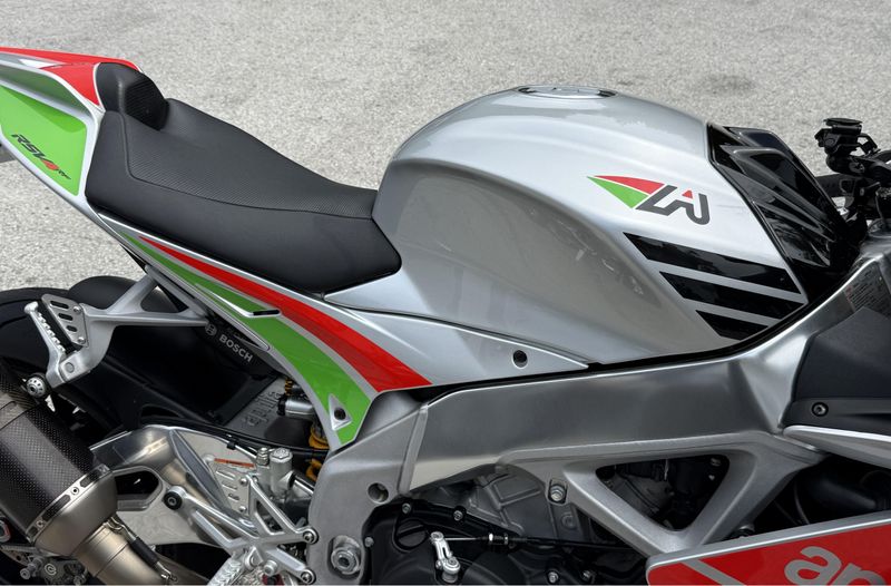 Used 2018 Aprilia RSV4 RF LE 