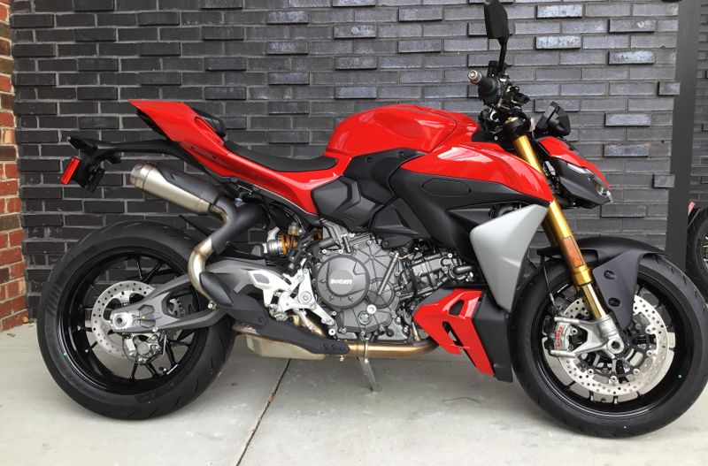 New 2026 Ducati STREETFIGHTER V2S 