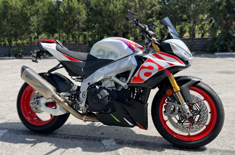 2024 Aprilia Tuono V4 Factory 1100 