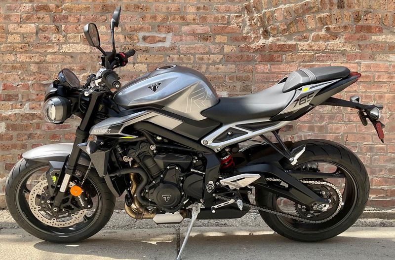 2024 Triumph Street Triple 765 RSImage 4